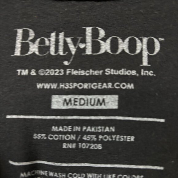Betty Boop Cowgirl Feisty and Bold T-Shirt Size Medium - Picture 4 of 4